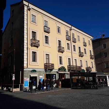 Ferienwohnung Les Fleuves - Doire Aosta Exterior foto